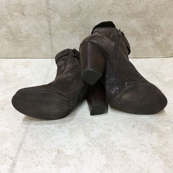 SBICCA WYNONNA SUEDE LEATHER‎ ANKLE BOOTS WITH FRINGE IN BROWN - Picture 8 of 9